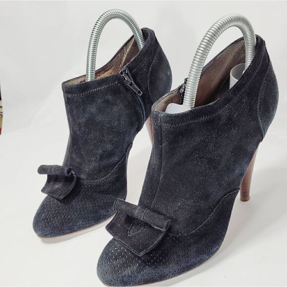 7 For All Mankind - Picture 16 of 16